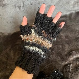 Steve Madden Fingerless Mittens